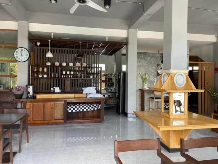 Koh Larn Riviera Hotel Eksteriør billede