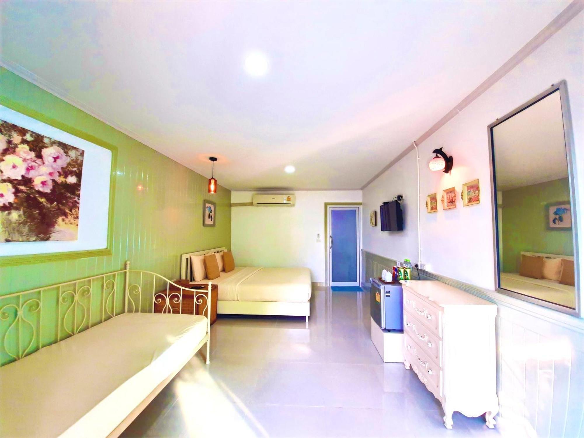 Koh Larn Riviera Hotel Eksteriør billede