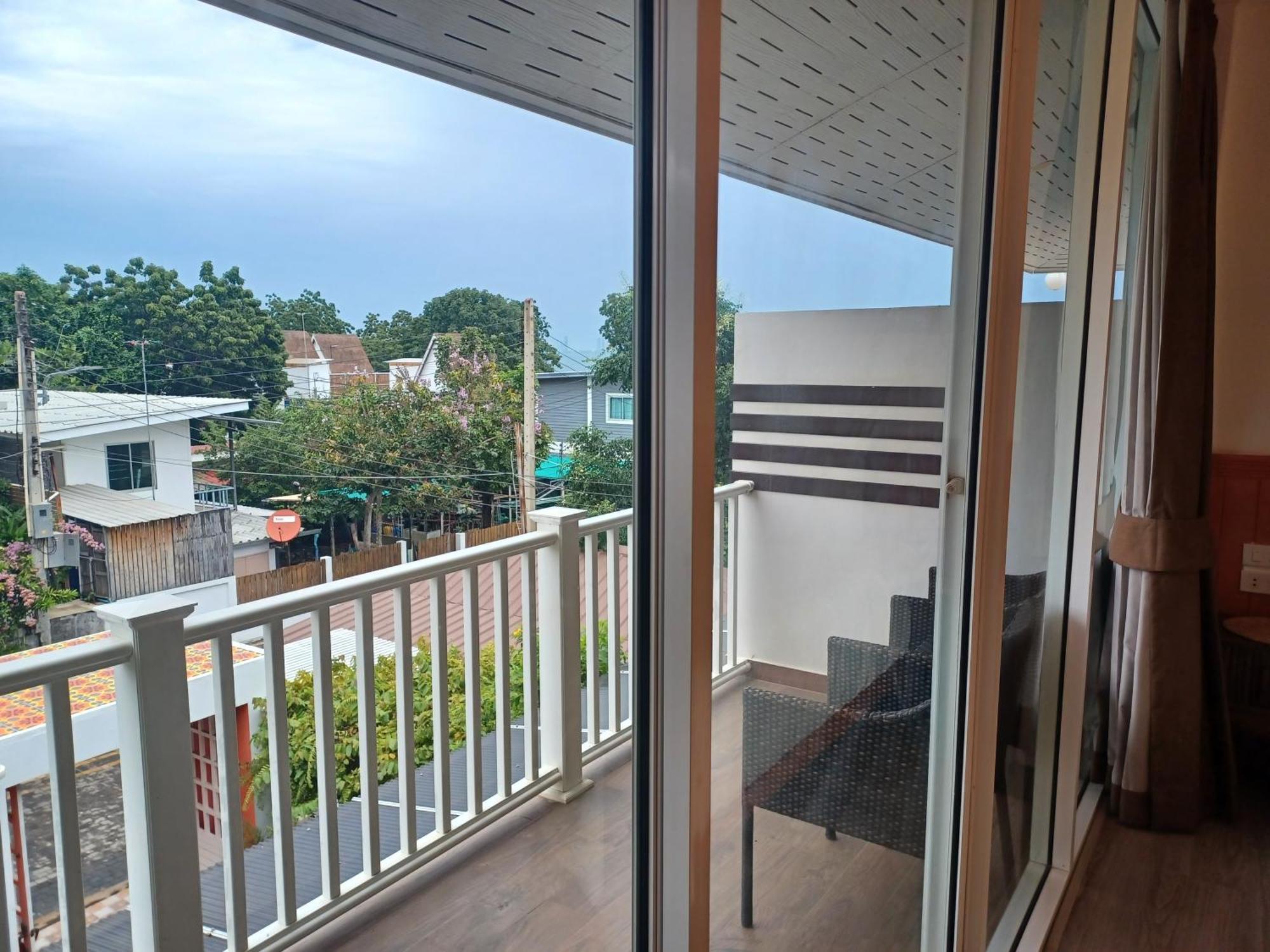 Koh Larn Riviera Hotel Eksteriør billede