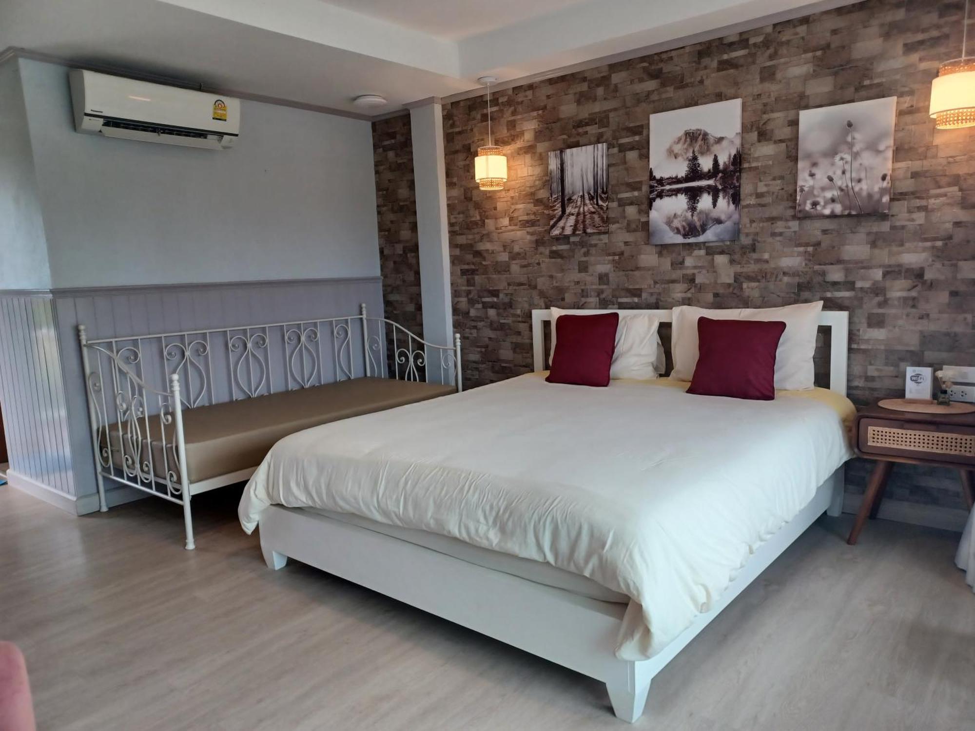 Koh Larn Riviera Hotel Eksteriør billede