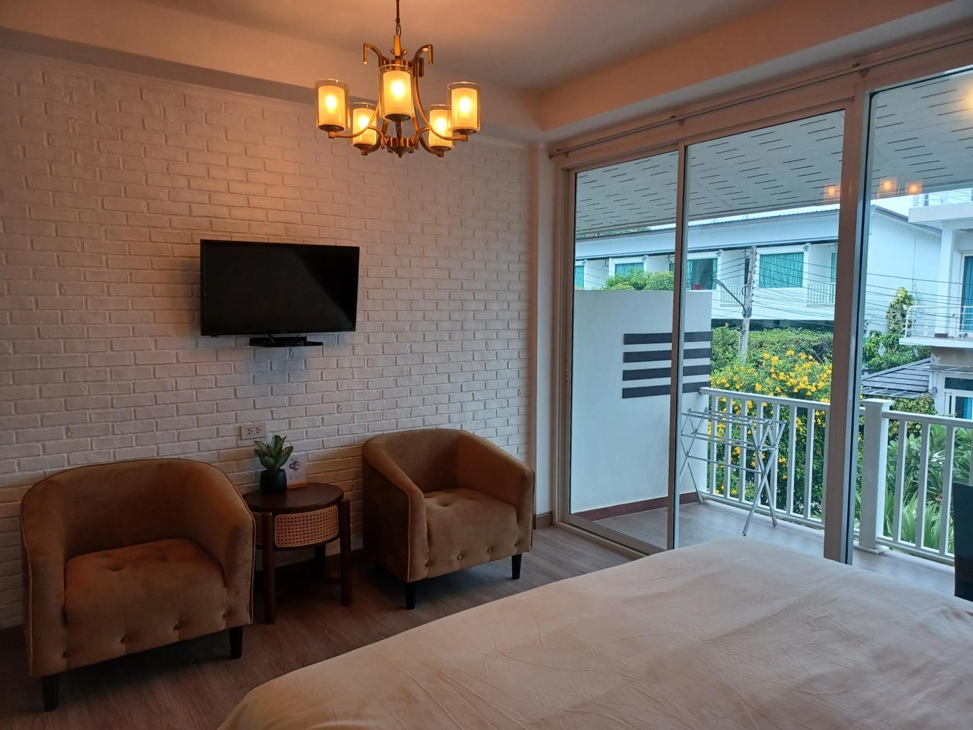 Koh Larn Riviera Hotel Eksteriør billede