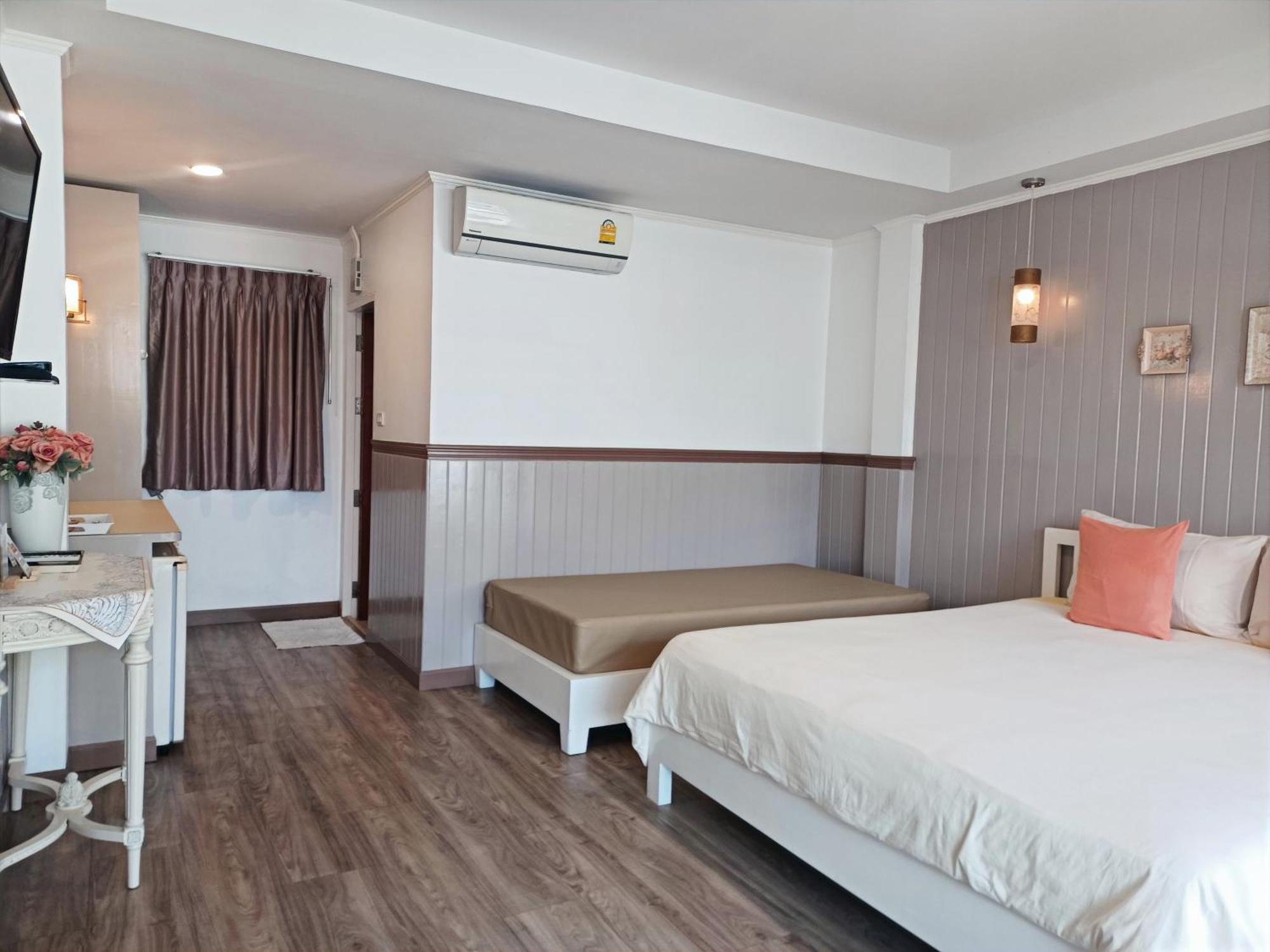 Koh Larn Riviera Hotel Eksteriør billede